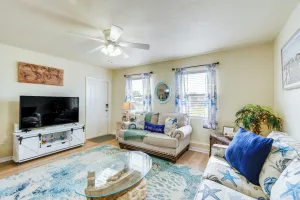 Image of 4 Mi to Beach: Charming Port Charlotte Home!