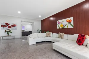 Image of 5 Bdrms Loemans Lodge - Close to Calder Park, Melb Airport