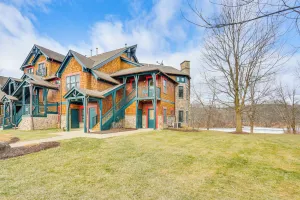 Image of < 1 Mi to Mountain Creek Resort: Condo w/ Balcony