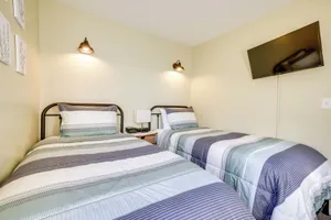 Image of Bandon Beach House Rental Walk to Downtown!
