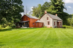 Image of 1735 Stone Farmhouse