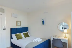 Image of Crendon House Cosy Studio - Sleeps 2 & Kitchen