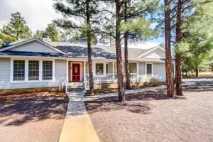 Image of 1 Mi to Lake Dog-Friendly Home in Show Low!