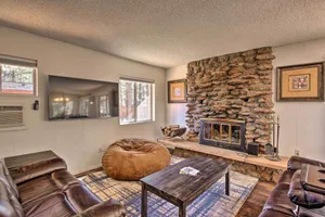 Image of Hot Tub Hideaway in Pinetop Bring Your Pet!