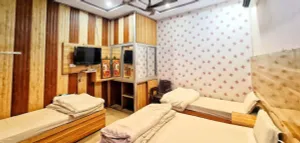 Image of Goroomgo Sangam Palace Guest House Mathura