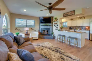 Image of 5 Mi to Dtwn Prescott: Home w/ Deck & Mtn Views