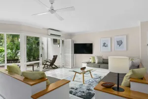 Image of Poolside Apt In Alamanda Beachfront Resort 41