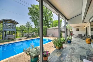 Image of Spacious Houston Home, Day Trip to Galveston!