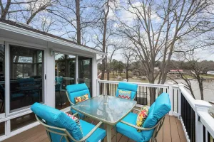 Image of Tree Top Get Away by Avantstay Amazing Lake View