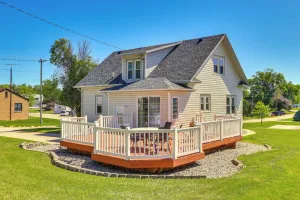 Image of Quaint Howells Retreat - Steps From Main Street!