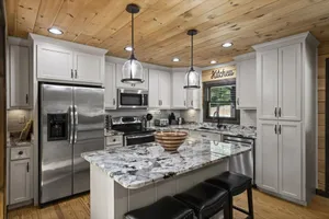 Image of Bankhead Lodge by Avantstay Waterfront Log Cabin