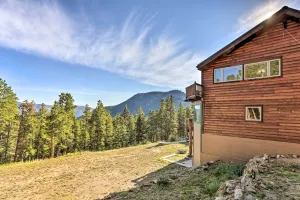 Image of 2 Mi to Indian Hot Springs Cabin in the Rockies!