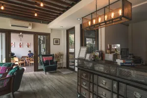 Image of 33 Poshtel