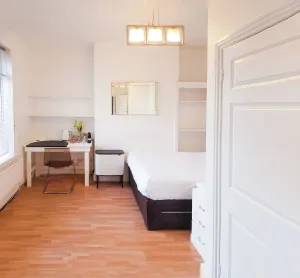 Image of OutRam 26