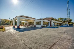 Image of Travelers Inn By OYO, Templeton VA