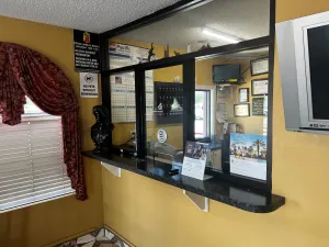 Image of Express Inn