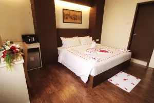 Image of The Hotel Mawtin
