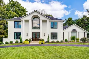 Image of Luxury Maineville Villa with Private Pool and Deck