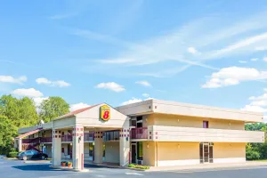 Image of Super 8 by Wyndham Commerce