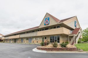 Image of Motel 6-Overland Park, KS