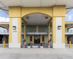 Image of Econo Lodge Inn & Suites Downtown Northeast near Fort Sam Houston