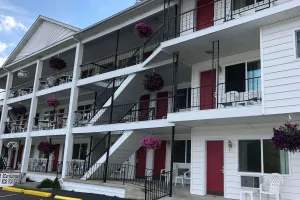 Image of Baymont by Wyndham Lake George