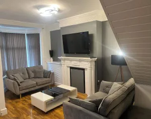 Image of 4-Guest Charm Home w Street Parking & WiFi & Party
