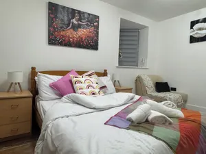 Image of Contemporary 2 bed house with Parking