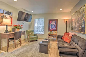 Image of Cozy Mona Lisa Villa - Near Downtown Hot Springs