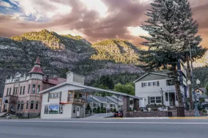 Image of Abram Inn & Suites