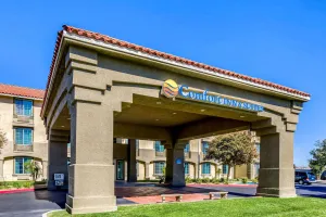 Image of Comfort Inn & Suites Lancaster Antelope Valley