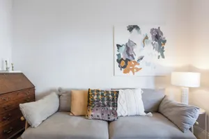 Image of Newly renovated large 4/5 bedroom Victorian terrace house with garden.