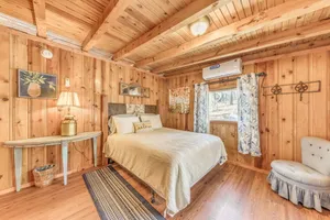 Image of Ruidoso Cabin with Hot Tub - 2 Mi to Grindstone Lake