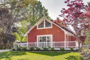 Image of Walk to Reservoir: Cicero Home w/ Furnished Deck!