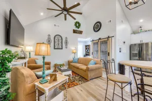 Image of Byron Getaway w/ Fire Pit - Near MGA & Mercer!
