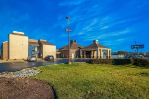 Image of Clarion Pointe Harrisonburg