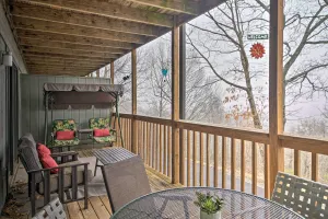 Image of 2 Mi to Silver Dollar City Reed Springs Condo