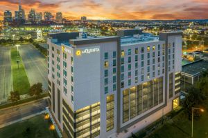 Image of La Quinta Inn & Suites by Wyndham Nashville Downtown Stadium