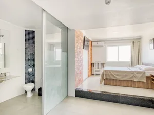 Image of Hotel Traveling