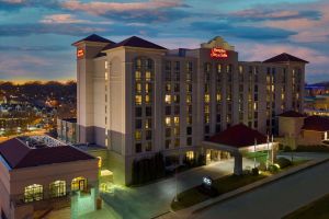 Image of Hampton Inn & Suites Country Club Plaza