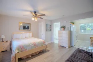 Image of Oak Shores Studio 56