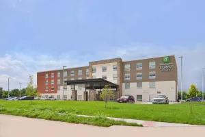 Image of Holiday Inn Express & Suites Omaha Airport by IHG