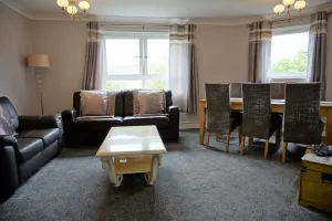 Image of Large Apartment GLA Airport