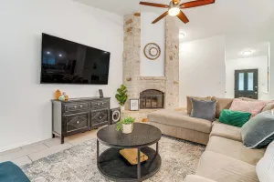 Image of Modern Cedar Park Home: 20 Mi to Downtown Austin!