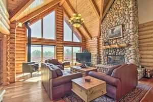Image of Hot Tub, Game Room & Theater: Luxe Show Low Home