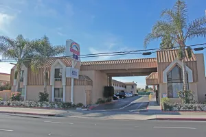 Image of Rainbow Inn - Near Adventure City