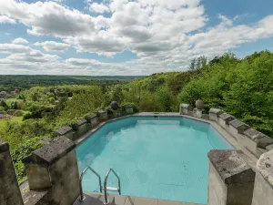 Image of Castle Le Chateau de Balmoral for 22 Persons