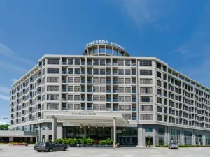 Image of Livingston Hotel