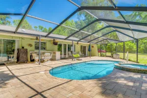 Image of Lovely Crystal River Home with Lanai and Pool!