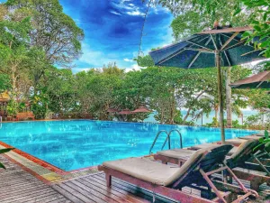 Image of Birds and Bees Resort